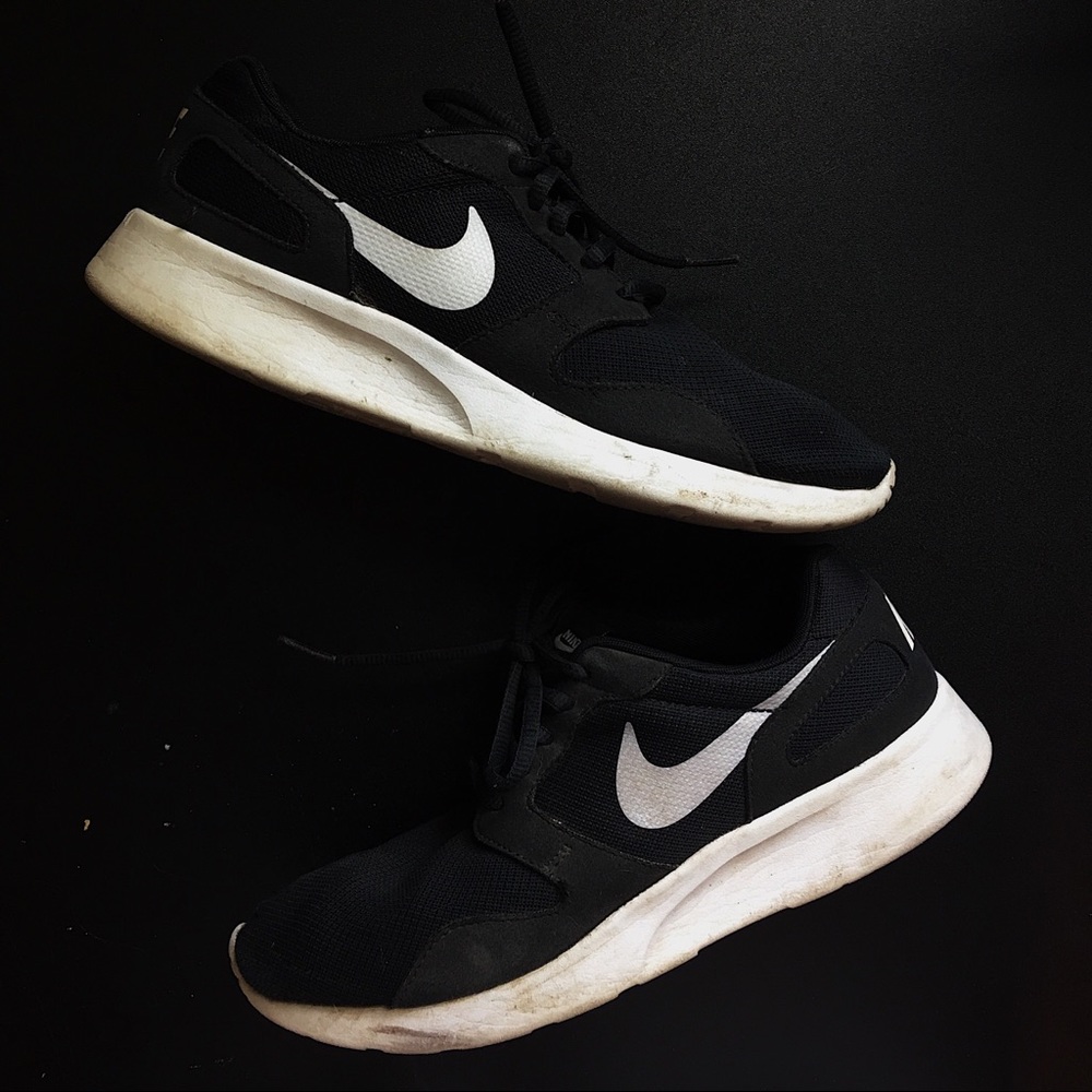 Black Nike Running Shoes ✔️